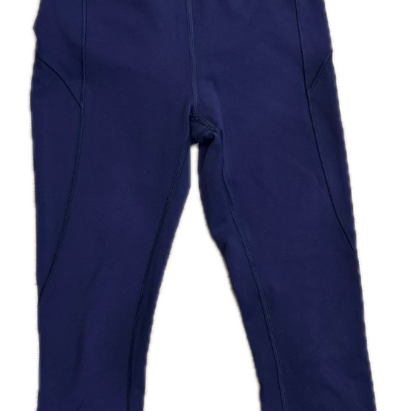 Lululemon In Movement Everlux Leggings xs small Size 4 EUC - Picture 2 of 3